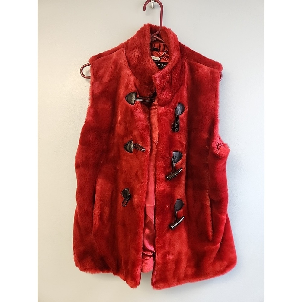 Soft Plush Pamela McCoy Womens M Red Faux Fur Vest Unique Hook Loop Closure
